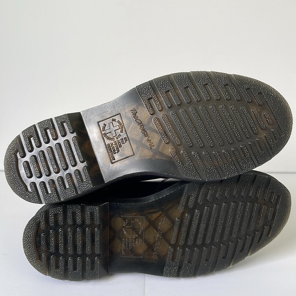 Dr. Martens Wincox Smooth Leather Buckle Boots Black Side Zip Women’s US 7 - Picture 9 of 9